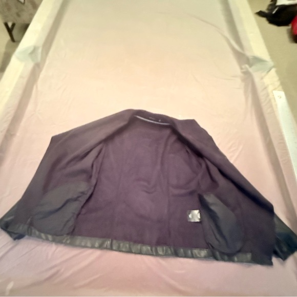 Tahari Black Vegan Leather Jacket w/open Draped Collar Size Small - Picture 7 of 10